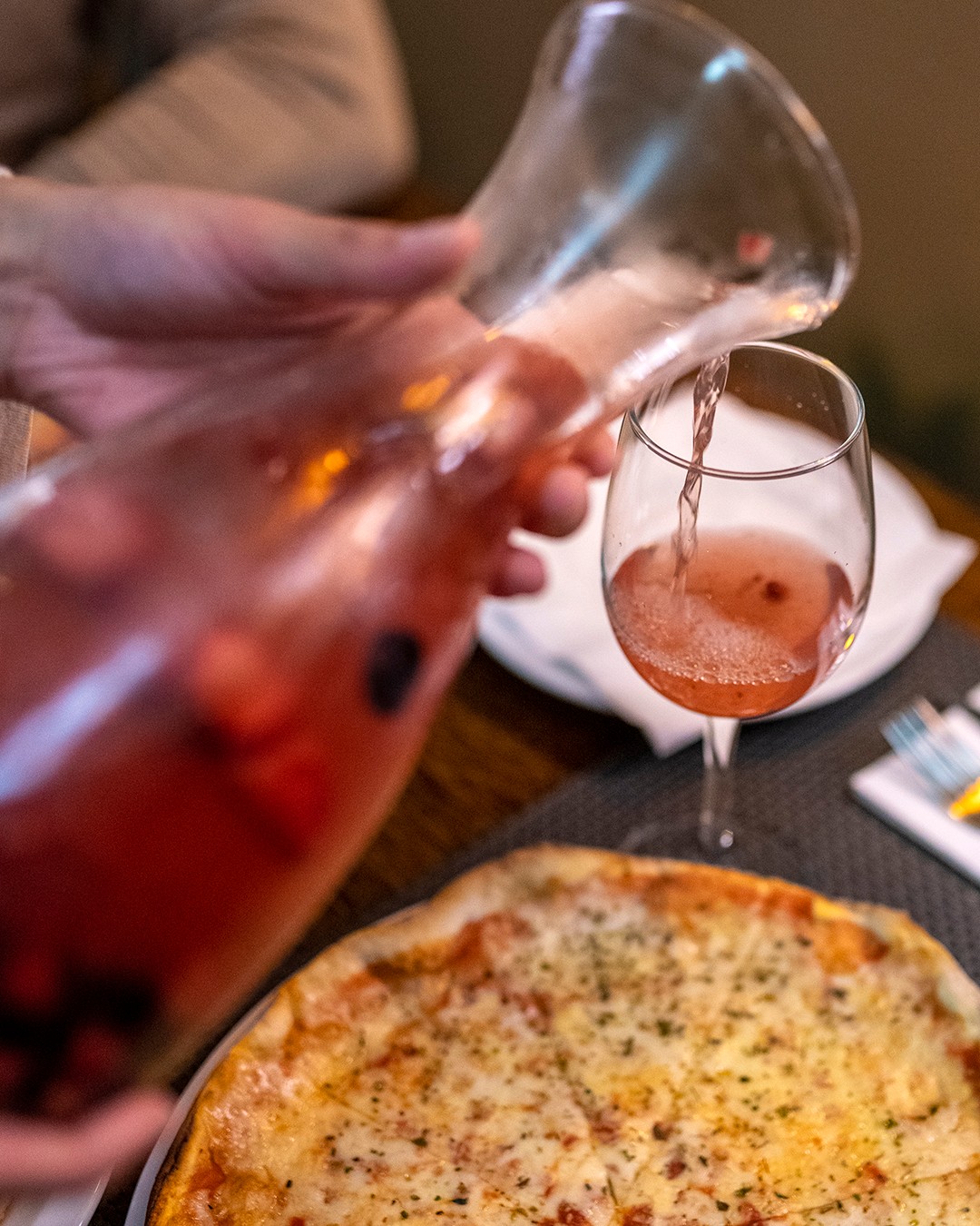 Sangria junto à pizza